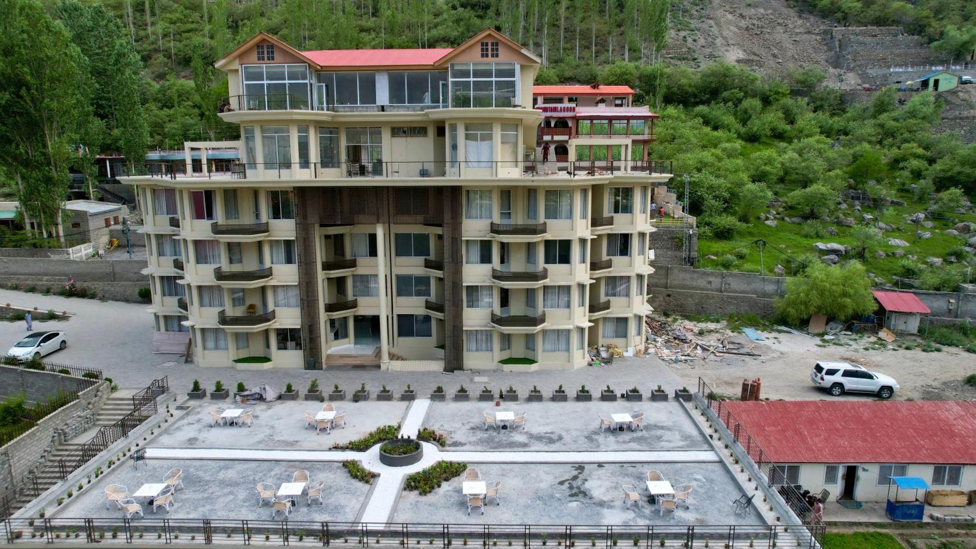 Tibet Hotel Skardu Dış mekan fotoğraf