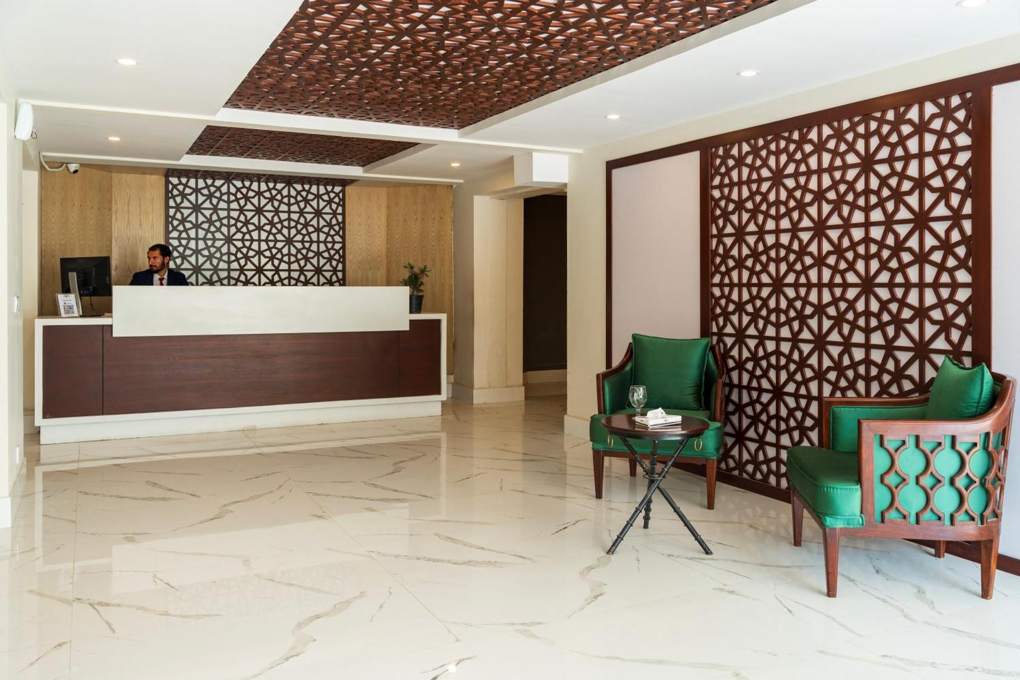 Tibet Hotel Skardu Dış mekan fotoğraf