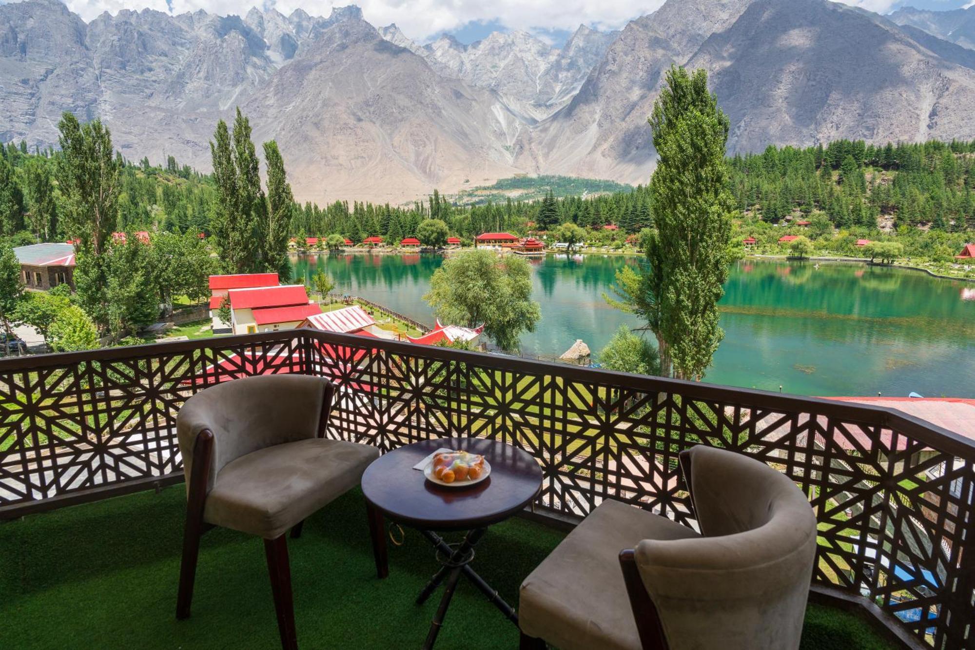 Tibet Hotel Skardu Dış mekan fotoğraf